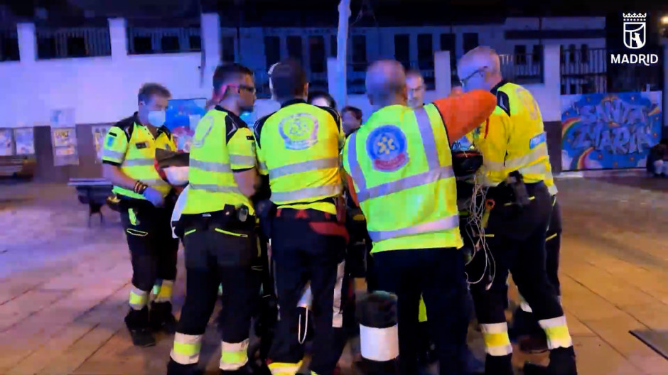 Un hombre de 52 años en estado crítico tras ser atropellado por un taxi en la Ronda de Toledo