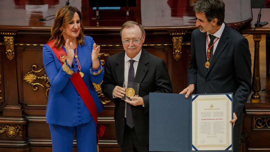 La alcaldesa de Valencia, María José Catalá, y el presidente de Ceuta, Juan Jesús Vivas