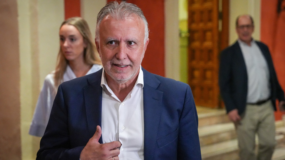 El ministro de Política Territorial y Memoria Democrática, Ángel Víctor Torres
