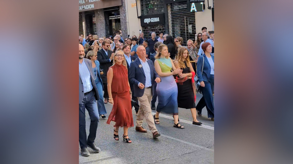 «A Cataluña»: abucheos contra Baldoví y Compromís en el Día de la Comunidad Valenciana