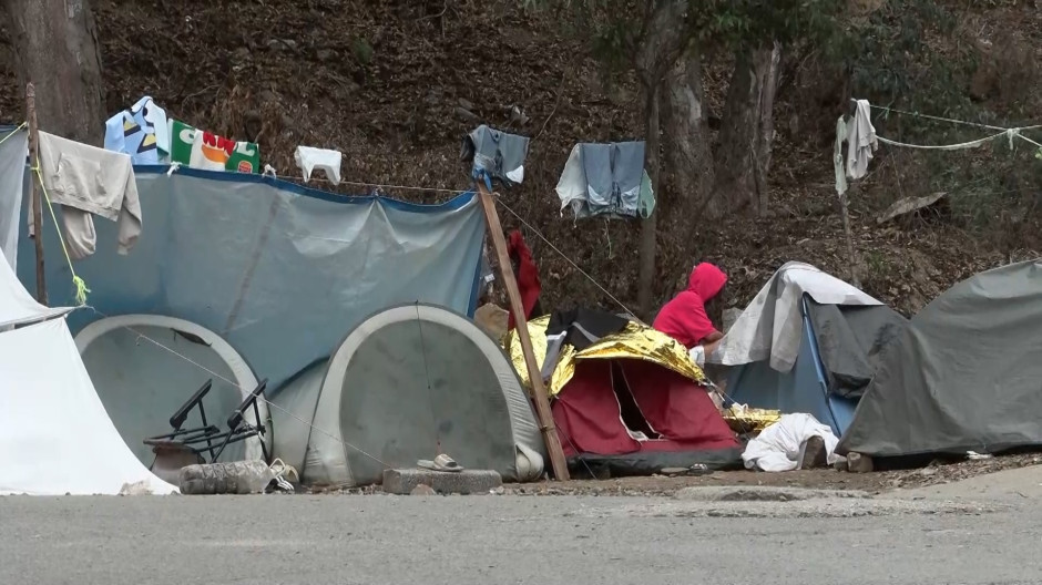 Cientos de inmigrantes malviven en los asentamientos del CETI de Ceuta tras las entradas masivas