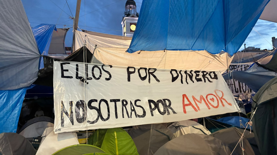 La acampada de Sol, vista desde el interior