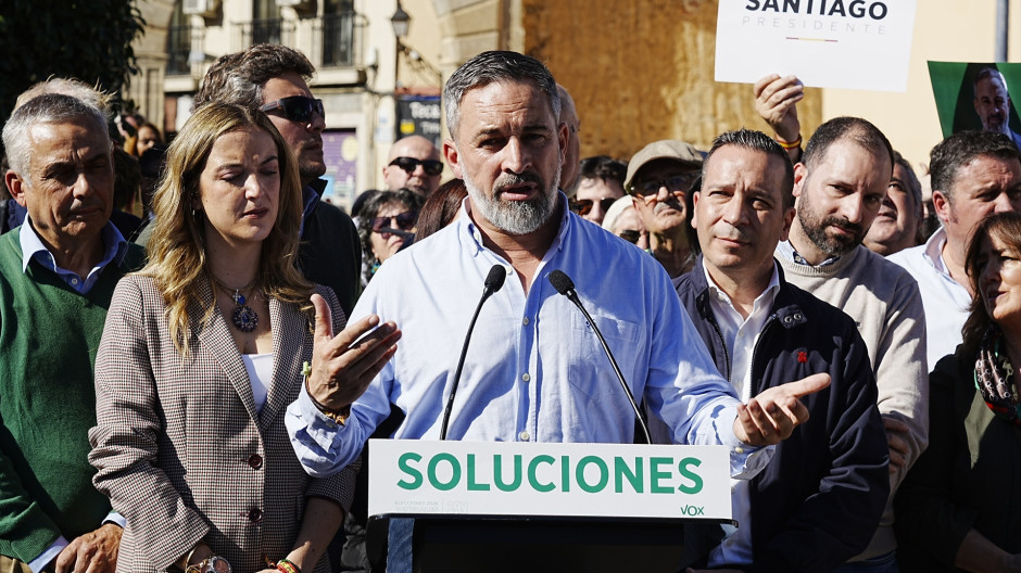 Abascal realiza una declaración a medios desde Santander