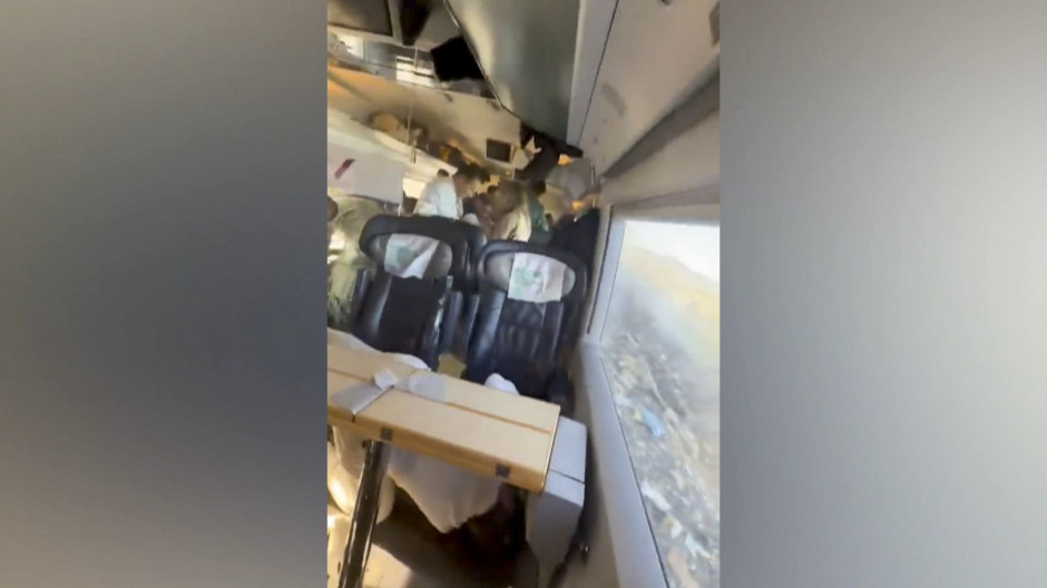 Interior del tren tras el accidente en Urda (Toledo)
