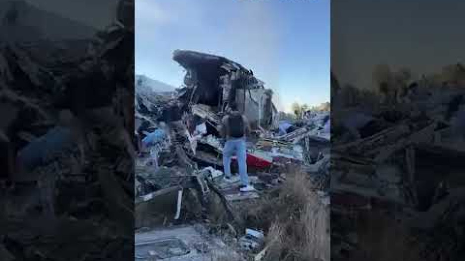 El mar de escombros que deja el accidente de trenes en Toledo