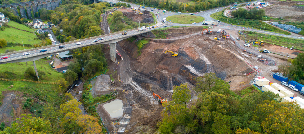 YDRAY-Excavating-at-Taf-Fawr-viaduct-2-Oct-2021 (1)