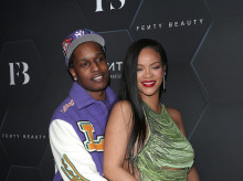 gente/20260309/detenida-mujer-disparar-contra-casa-rihanna-angeles-rifle-tipo-ar15_393541