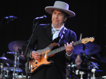 cultura/20260524/mil-caras-bob-dylan-seudonimos-jack-frost-bob-landy-pintura-cine_420808