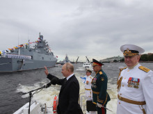 internacional/20260819/verdad-puede-nadar-oso-ruso_450266