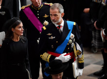 gente/20260904/reyes-felipe-vi-letizia-junto-reina-sofia-confirman-asistencia-funeral-rey-harald-v_455499
