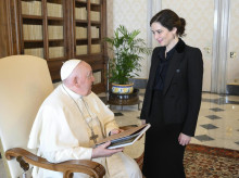 espana/madrid/20260309/papa-recibira-ayuso-audiencia-privada-vaticano-cinco-dias-antes-viaje-espana_393772