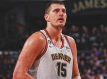 deportes/baloncesto/20261029/jokic-firma-tripledoble-numero-200-nba-acecha-record-westbrook_475043