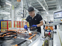 economia/20260729/bmw-recortara-8000-empleos-hasta-finales-2027_444724