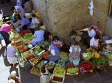 espana/galicia/20260307/supermercados-mercados-carretera-galicia-donde-compran-grelos-frescos_393318
