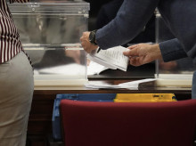 espana/20260811/hora-cambiar-como-viaja-voto-exterior_448417