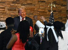 internacional/20260811/trump-convierte-oeneges-cristianas-eje-central-nueva-estrategia-cooperacion-internacional_448198