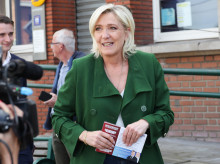 internacional/20261021/le-pen-consolida-ventaja-presidenciales-francesas-2027-disturbios-segun-sondeo_472024