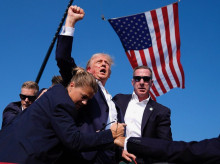 internacional/20260426/tiro-oreja-rifle-campo-golf-tres-atentados-sufridos-trump-menos-dos-anos_411084