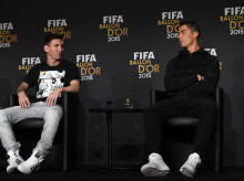 gente/20260812/mensaje-cristiano-ronaldo-messi-desgarradora-carta-padre_448940