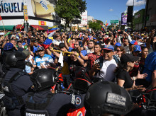 internacional/20260823/presos-regimen-documental-desnuda-crueldad-carceles-chavismo_450716
