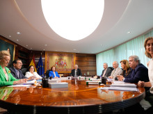 espana/20261021/mayoria-tc-rechaza-prematuro-recurso-defensor-contra-suspension-censo-ley-nietos_472012