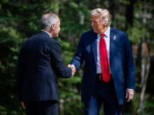 internacional/20260827/trump-firma-cambio-oficial-nombre-lago-ontario-lago-america_452891
