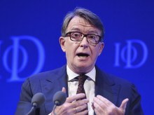 internacional/20260417/dimite-funcionario-exteriores-britanico-mayor-rango-escandalo-mandelsonepstein_407888