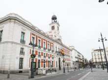 espana/madrid/20260518/audiencia-nacional-paraliza-intento-sanchez-vincular-sede-gobierno-ayuso-franquismo_418812