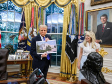 internacional/20260808/tribunal-frena-obras-salon-baile-trump-hasta-tenga-permiso-congreso_447875