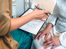 espana/galicia/20260521/acortar-bajas-laborales-contara-plus-productividad-medicos-galicia_420184