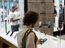 tecnologia/20260420/asi-sera-nueva-funcion-apple-cambiar-pantalla-inicio-iphone-cns_408754