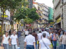 sociedad/20260417/ue-perdera-12-poblacion-2100-espana-ganara-1_408125