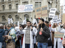 sociedad/20260427/medicos-reclaman-estatuto-marco-propio-acusan-monica-garcia-cerrar-falso-conflicto_411357