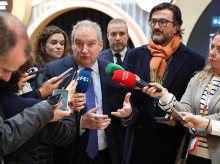 espana/castilla-y-leon/20260522/gobierno-sanchez-cita-renault-sindicatos-intentar-desbloquear-negociaciones_420705