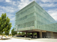 espana/castilla-la-mancha/20260814/vox-acusa-page-cubrir-deficit-sescam-167-medicos-mir-especialidad_449187