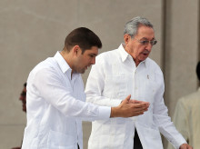 internacional/20260811/vinculan-nieto-dictador-raul-castro-mafia-cubana-mexico_448703