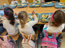 espana/andalucia/20260327/pp-vox-aprueban-mocion-roquetas-mar-contra-imposicion-obligatoria-menu-halal-colegios_401068