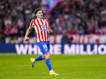 deportes/futbol/20260226/atletico-mantiene-respaldo-total-julian-alvarez-pese-constantes-rumores-sobre-salida_389425