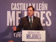 espana/castilla-y-leon/20260226/castilla-leon-estrena-campana-formato-virtual-pp-mitin-sanchez-pegada-carteles-liturgica-vox_388594