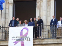 espana/castilla-la-mancha/20260226/toledo-no-lucira-lazo-morado-8m-rechazo-vox_389848