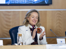 economia/20260226/calvino-elude-responder-ante-parlamento-europeo-sobre-supuesta-manipulacion-datos-ine_389885