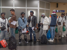 sociedad/20260415/ayudas-beneficios-tendran-inmigrantes-regularizados-cns_407202