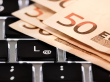 economia/20260304/retirar-dinero-efectivo-cajero-estos-son-limites-santander-bbva-caixabank-cns_391900