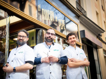 gente/20260307/rincon-pepe-peluqueria-hombres-poderosos-madrid-ejercemos-psicologos-tambien-curas-porque-guardamos-secreto-confesion_392507