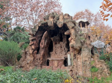 espana/cataluna/barcelona/20260306/jardin-secreto-gaudi-construyo-dentro-manicomio-donde-ensayo-sagrada-familia_392544