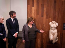 cultura/20260307/cultura-entrega-museo-malaga-torso-venus-recuperado-trafico-ilicito_393276