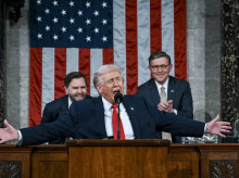 economia/20260308/trump-convierte-aranceles-impuesto-270000-millones-consumidores-eeuu_393275