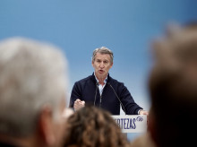 espana/castilla-y-leon/20260308/feijoo-acusa-gobierno-humillar-mujeres-machismo-estructural-sanchismo-como-corrupcion_393477