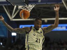 deportes/20260308/barca-basket-pasea-lugo-tumba-via-rapida-rio-breogan_393480