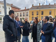 espana/castilla-la-mancha/20260310/page-reivindica-alcaldes-como-dique-frente-basurero-politica-nacional_394308